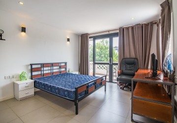 2 Bedrooms Apartment For Rent - Daun Penh, Phnom Penh thumbnail