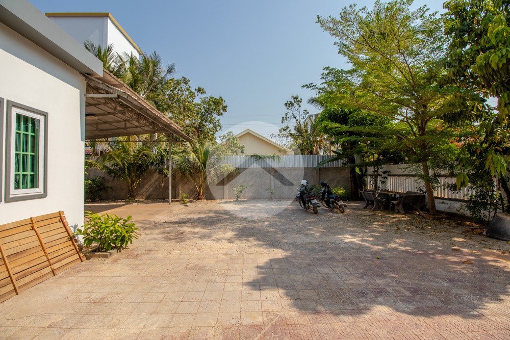 4 Bedroom House For Rent - Svay Dangkum, Siem Reap - Image 18