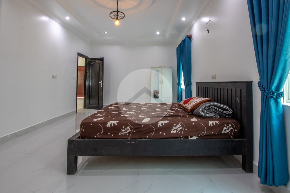 4 Bedroom House For Rent - Svay Dangkum, Siem Reap - Image 11