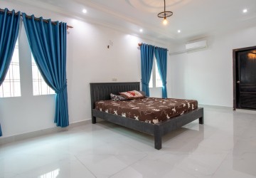 4 Bedroom House For Rent - Svay Dangkum, Siem Reap thumbnail