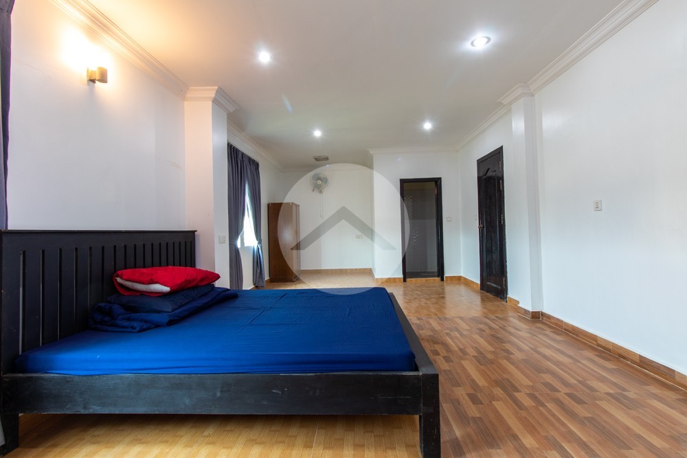 4 Bedroom House For Rent - Svay Dangkum, Siem Reap - Image 17