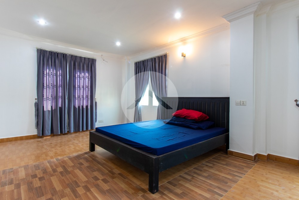 4 Bedroom House For Rent - Svay Dangkum, Siem Reap - Image 15