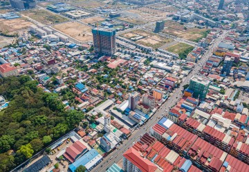 3,734 Sqm Land For Sale - Sras Chork, Daun Penh thumbnail