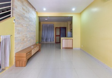 3 Bedroom House For Sale - Svay Dangkum, Siem Reap thumbnail