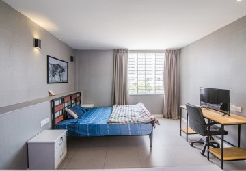 Renovated 2 Bedroom Apartment For Rent - Wat Phnom, Phnom Penh thumbnail