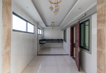 6 Bedroom Twin Villa For Rent - Svay Thom, Siem Reap thumbnail