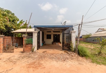 1 Bedroom House For Sale - Kandaek, Siem Reap thumbnail