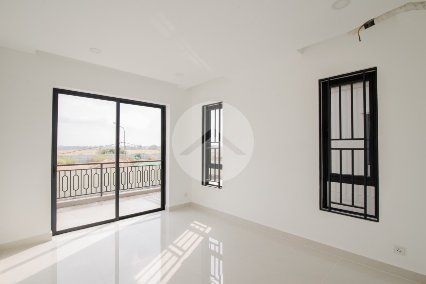 5 Bedroom Single Villa For Sale - Chip Mong, Hun Sen Blvd, Phnom Penh