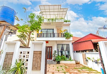 5 Bedroom House For Sale - Svay Dangkum, Siem Reap thumbnail