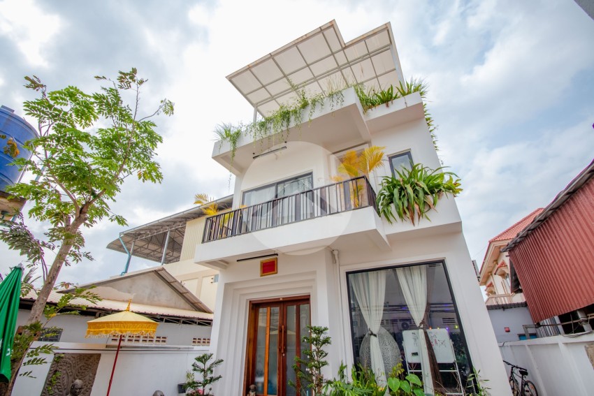 5 Bedroom House For Sale - Svay Dangkum, Siem Reap