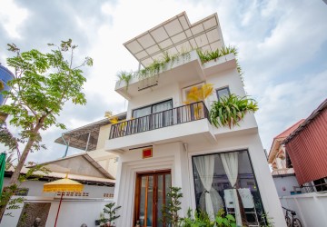 5 Bedroom House For Sale - Svay Dangkum, Siem Reap thumbnail