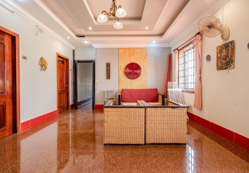 13 Bedroom Guesthouse For Rent - Night Market Area, Siem Reap thumbnail