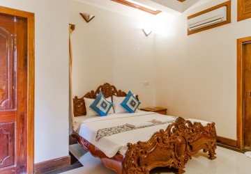 25 Bedroom Guesthouse For Sale - Sala Kamreuk, Siem Reap thumbnail
