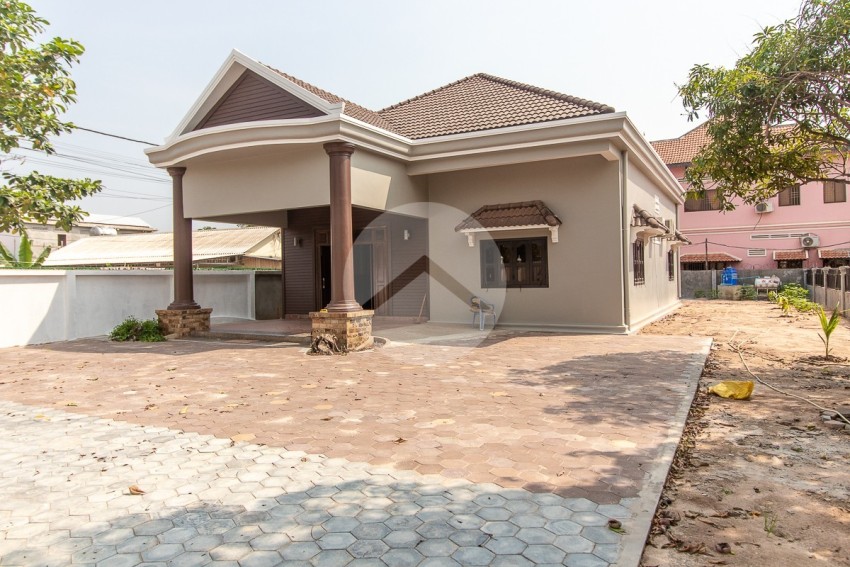 2 Bedroom House For Sale - Slor Kram, Siem Reap