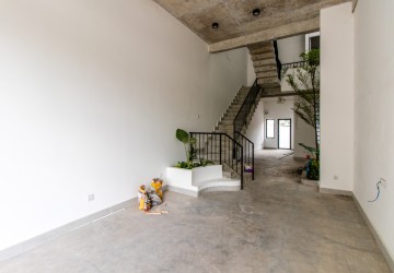 2 Bedroom Commercial Shophouse For Rent - Slor Kram, Siem Reap thumbnail