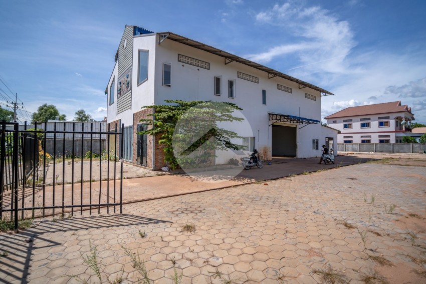 1624 Sqm Warehouse Property For Sale - Svay Thom, Siem Reap