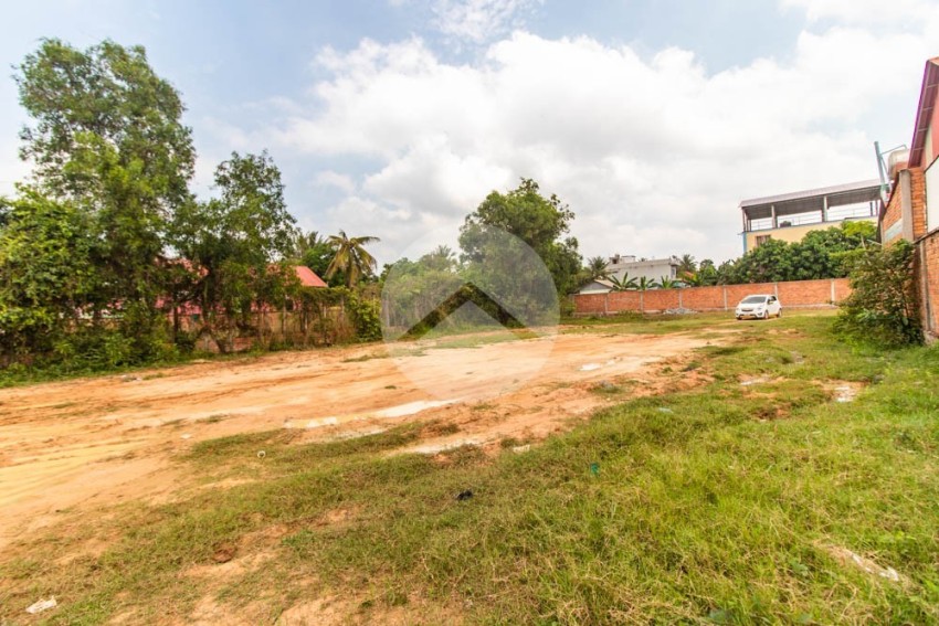 735 Sqm Land For Sale -  Svay Dangkum, Siem Reap