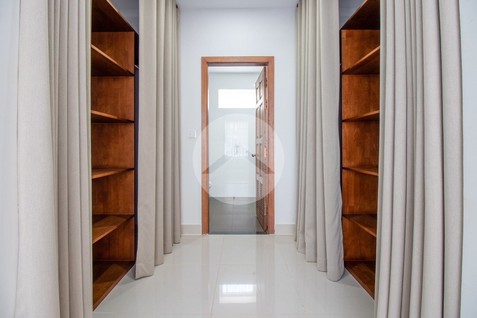 3 Bedroom House For Rent - Svay Dangkum, Siem Reap - Image 15