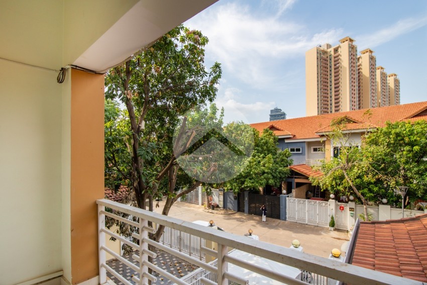 3 Bedroom Villa For Rent - Bassac Garden City, Tonle Bassac, Phnom Penh