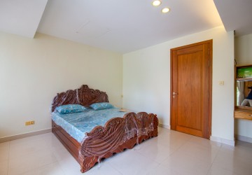 3 Bedroom Villa For Rent - Bassac Garden City, Tonle Bassac, Phnom Penh thumbnail