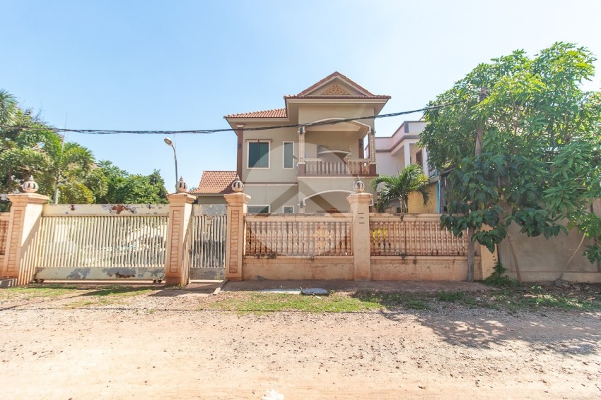 4 Bedroom House For Sale - Svay Dangkum, Siem Reap