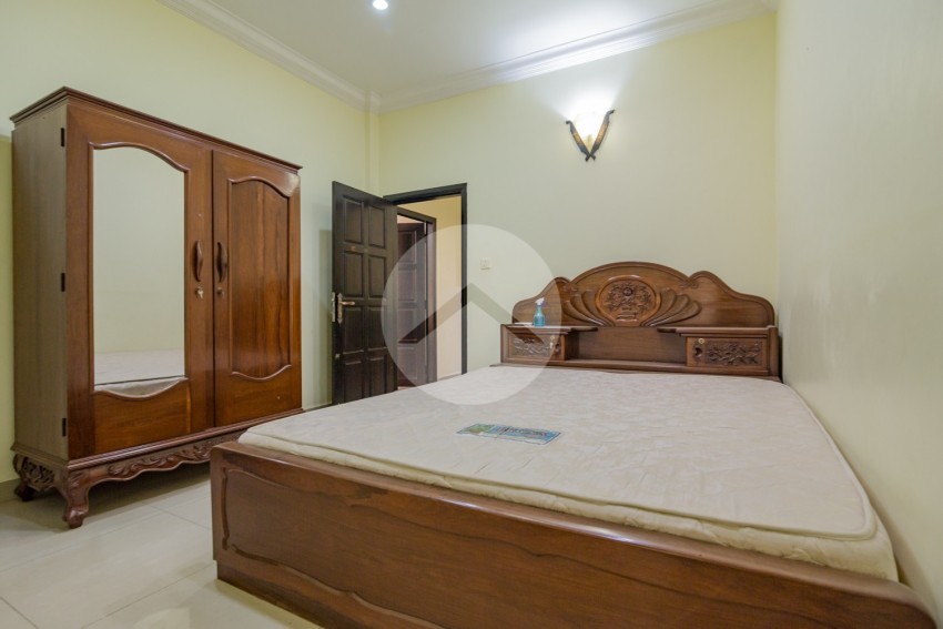 3 Bedrooms Villa For Sale - Bassac Garden City, Tonle Bassac, Phnom Penh