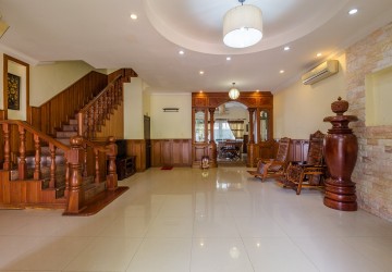 3 Bedrooms Villa For Sale - Bassac Garden City, Tonle Bassac, Phnom Penh thumbnail