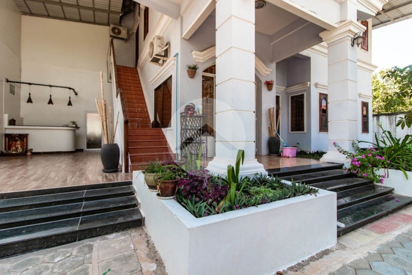 5 Bedroom Villa For Sale - Slor Kram, Siem Reap