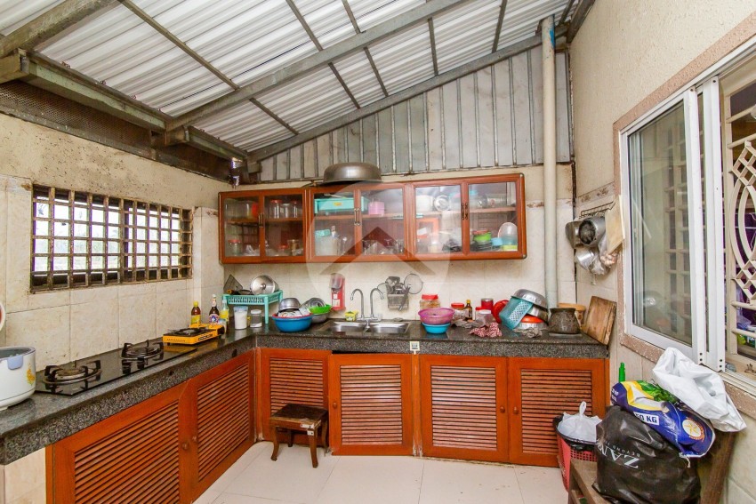 4 Bedroom Link House For Sale at Borey Mongkul Phnom Penh - Veal Sbov, Phnom Penh