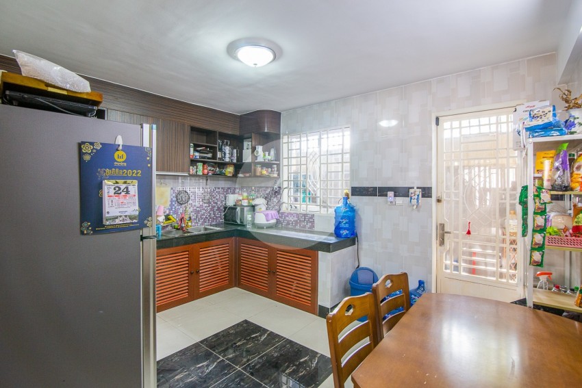 4 Bedroom Link House For Sale - Borey Mongkul Phnom Penh, Prek Eng, Phnom Penh