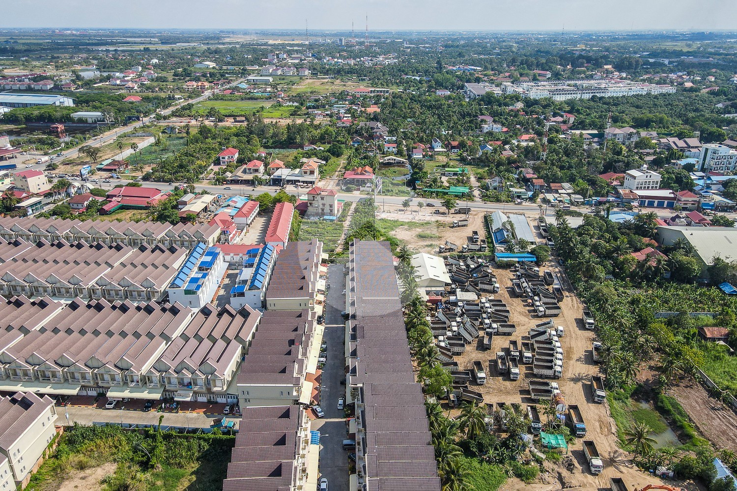 4 Bedroom Link House For Sale - Borey Mongkul Phnom Penh, Prek Eng, Phnom Penh - Image 12