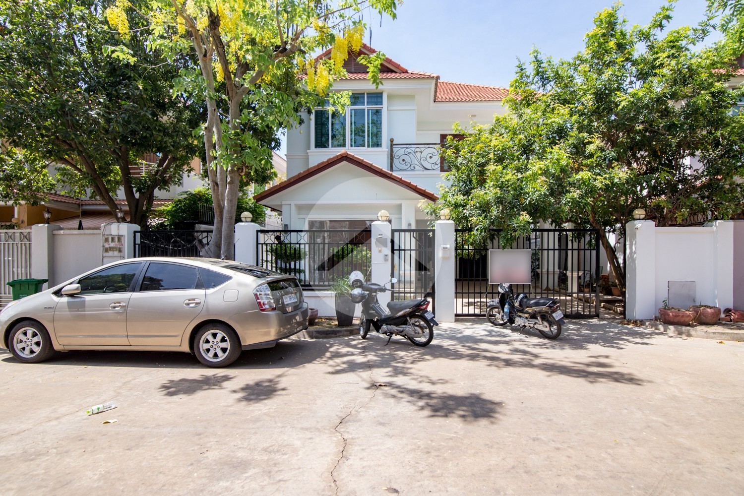4 Bedroom Villa For Rent - Bassac Garden City, Phnom Penh thumbnail