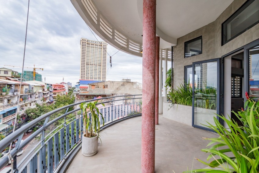 1 Bedroom Serviced Apartment For Rent - Phsar Thmei 1, Phnom Penh