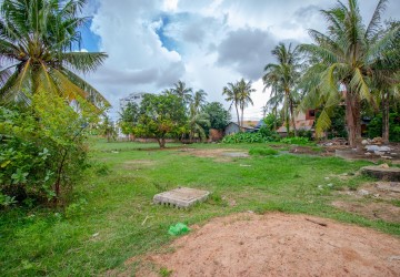 3000 Sqm Residential Land For Sale - Sala Kamreuk, Siem Reap thumbnail