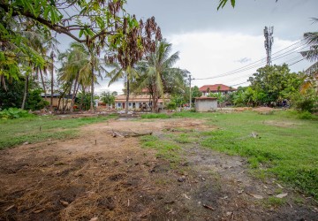 3000 Sqm Residential Land For Sale - Sala Kamreuk, Siem Reap thumbnail