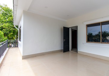 4 Bedroom Commercial Villa For Rent - Wat Bo, Siem Reap thumbnail