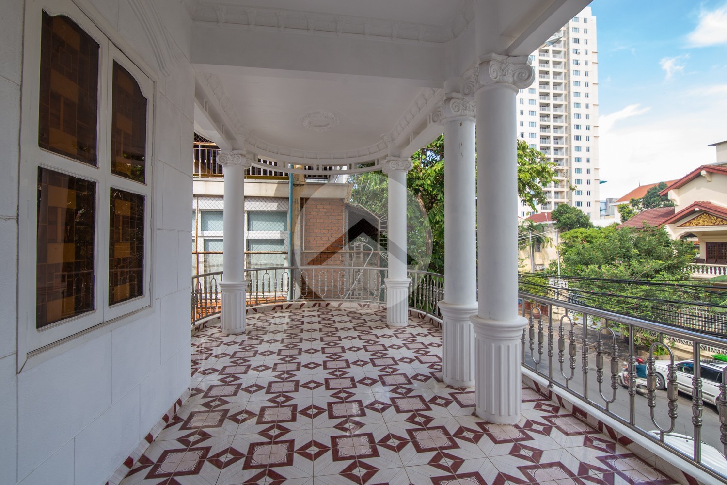 12 Bedroom Commercial Villa For Sale - Beoung Raing, Phnom Penh - Image 2 12 Bedroom Commercial Villa For Sale - Beoung Raing, Phnom Penh - Image 2
