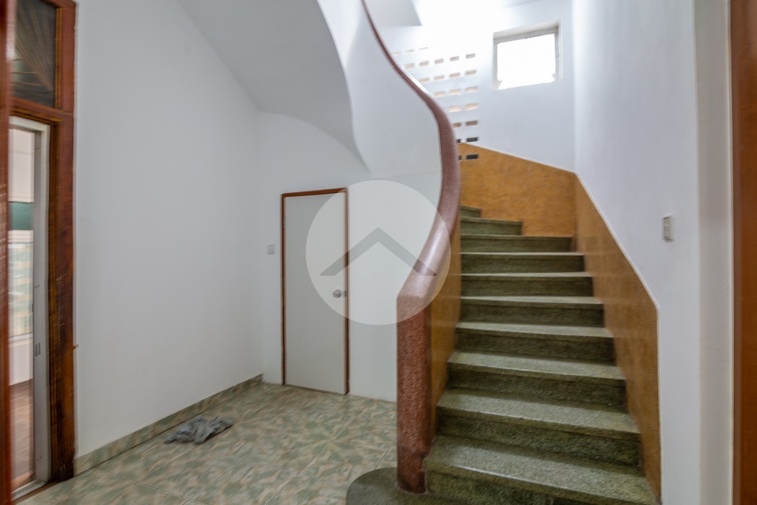 12 Bedroom Commercial Villa For Sale - Beoung Raing, Phnom Penh - Image 15 12 Bedroom Commercial Villa For Sale - Beoung Raing, Phnom Penh - Image 15
