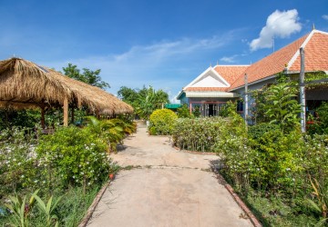 3 Bedroom Villa For Rent - Krabi Riel, Siem Reap thumbnail