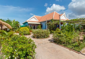 3 Bedroom Villa For Rent - Krabi Riel, Siem Reap thumbnail