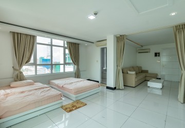 3 Bedroom Penthouse Serviced Apartment For Rent - BKK3, Phnom Penh thumbnail