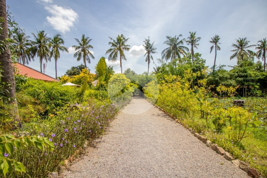 31 Bedroom Resort For Sale - Sala Kamreuk, Siem Reap