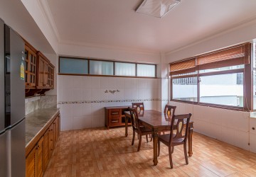 2 Bedroom Apartment For Rent - BKK1, Phnom Penh thumbnail