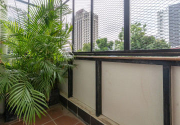 7 Bedroom Townhouse For Rent - Tonle Bassac, Phnom Penh thumbnail