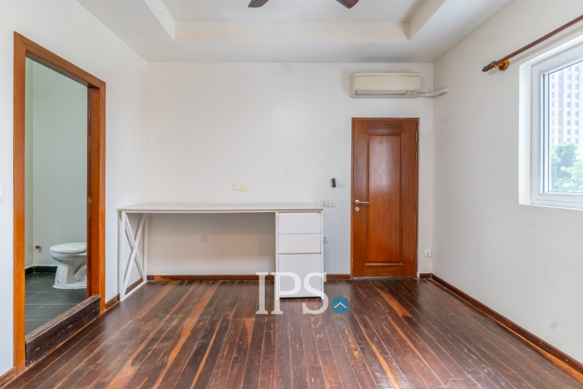 7 Bedroom Townhouse For Rent - Tonle Bassac, Phnom Penh