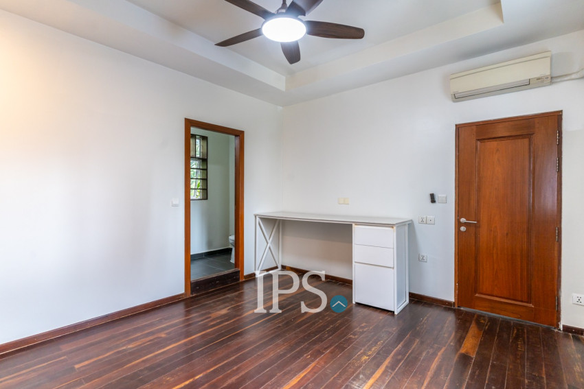 7 Bedroom Townhouse For Rent - Tonle Bassac, Phnom Penh
