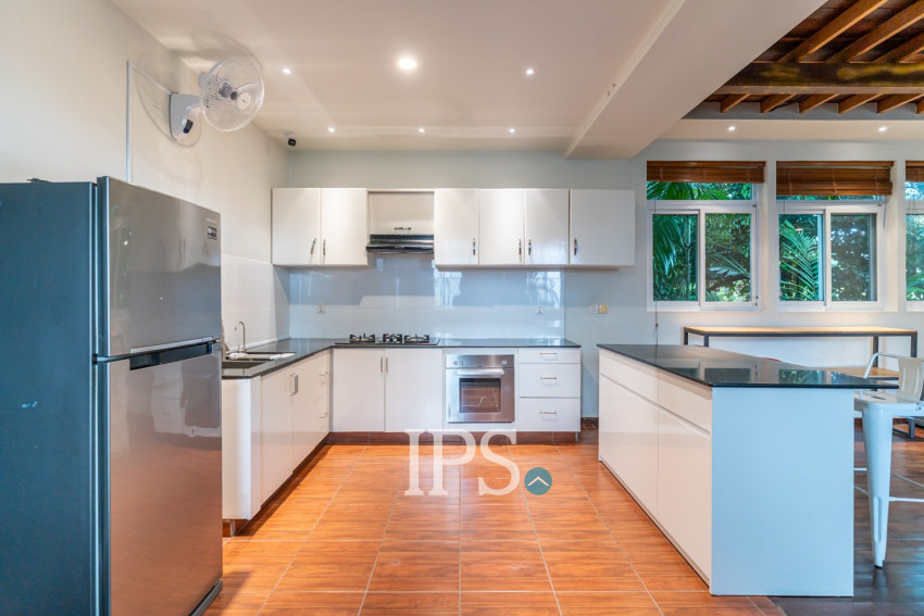7 Bedroom Townhouse For Rent - Tonle Bassac, Phnom Penh