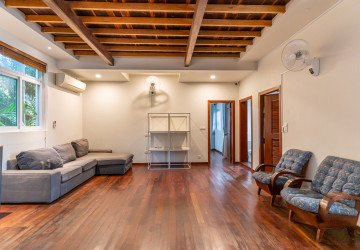 7 Bedroom Townhouse For Rent - Tonle Bassac, Phnom Penh thumbnail
