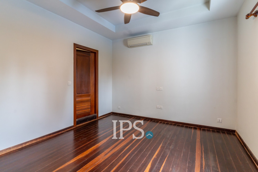 7 Bedroom Townhouse For Rent - Tonle Bassac, Phnom Penh