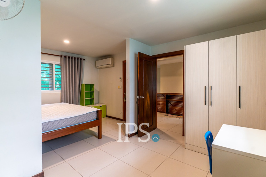 7 Bedroom Townhouse For Rent - Tonle Bassac, Phnom Penh